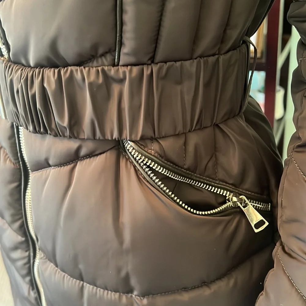 LOLA made in Italy puffer Jacket Size Small - Picture 5 of 15